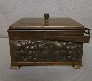 Puzdro stare secesyjne na cukierki 