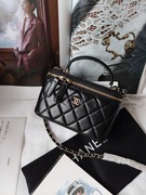 Elegancka damska torebka. 