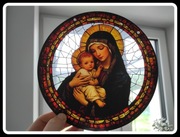 Nowy witraż witrażyk Maryja z Dzieciątkiem