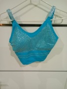 Top damski niebieski zdobiony cyrkoniami push up