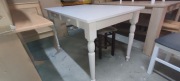 Meble outlet Stół biały drewniany