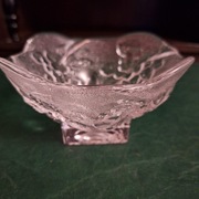 Szklana biała miseczka 