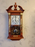 Zegar ścienny wiszący