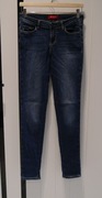 *GUESS* świetne spodnie rurki dżety 34 XS