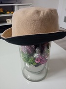 Dwustronny kapelusz kapelusik czarny i beż obw 60cm