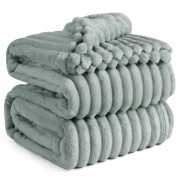 Turkusowy koc 220x240 cm narzuta na łóżko