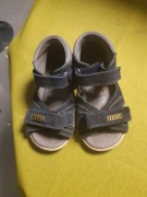 Skórzane sandałki r. 24