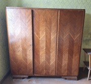 Stara szafa retro vintage do renowacji