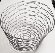 Druciany koszyk na owoce, asymetryczny, nierdzewny