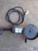 SZLIFIERKA KĄTOWA MAKITA 9049 S    230 MM