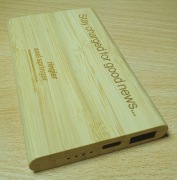 Powerbank 4000mAh z podstawką pod smartfon i rozdzielaczem USB