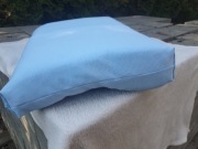 poduszka profilowana ortopedyczna z gąbki niebieski pokrowiec dzia.bawelna 