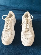 Sneakersy Nike Air Force 1. ROZMIAR 35