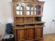 Kredens z prawdziwego drewna