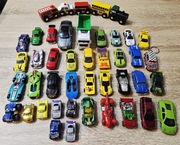 Zestaw samochodzików resoraków 44 sztuki 