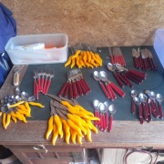 Zestaw sztućców 140 sztuk 