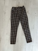 Spodnie w kratkę 