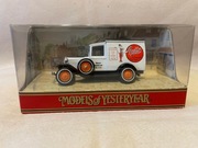 Autko Matchbox Y22-1 1930 Model A Ford Van Pratts 