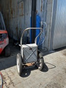 Wózek ręczny na dwie butle