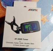 Stroik gitarowy klipsowy Aroma AT-200D 