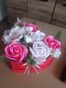 Serce z kwiatami mydlanymi na prezent 