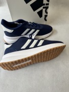 Buty męskie sportowe Adidas granatowe ID0469 rozmiar 44