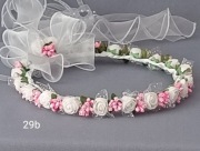 Delikatny biało różowy wianek, wianuszek komunijny ślub, Boże ciało 