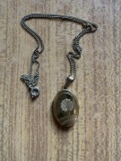 Wisiorek SEKRETNIK Mosiądz złocony