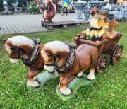 Koń z wozem betonowy betonowe figury konie 