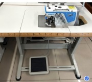 Owerlok Jack C4 - czteronitkowy