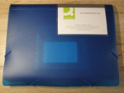 TECZKA Z GUMKĄ Q-CONNECT A4 PLASTIKOWA NIEBIESKA