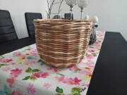 Osłonka na doniczkę z papierowej wikliny 