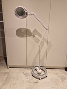Lampa kosmetyczna z lupą 