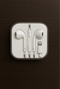 Słuchawki przewodowe do iPhone’a z wejściem lightning
