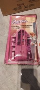 Barbie mebelki witryna z serii "Living Pretty" z 1987 roku