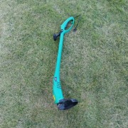 Podkaszarka elektryczna przewodowa 250W do trawy