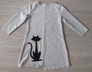 Sukienka prosta z kotkiem 128