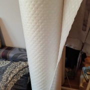 Tkanina 3-warstwowa biała( tłoczone kropki)