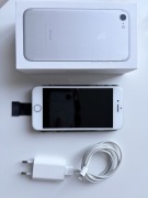 iPhone 7 + skórzane etui + kabel + ładowarka