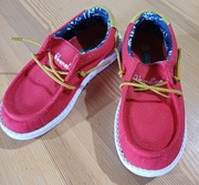 Nowe,nieużywane mokasyny dziecięce Benetton rozmiar 28