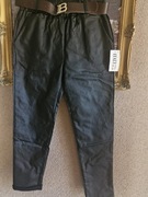 Spodnie damskie czarne woskowane z paskiem B