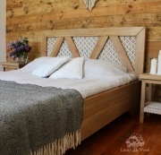 Łóżko z litego drewna BOHO