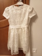 Biala sukienka pandanam