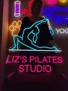 Pilates Neon Ozdoba na Ścianę. Twoje studio Pilates Led Neony