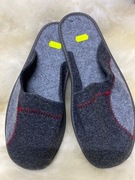 Filcowe kapcie na filcowej podeszwie 