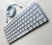 (Unikat) Błękitna klawiatura Apple Magic Keyboard 2