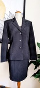 Garnitur damski ze spódnica, czarny w prążki 