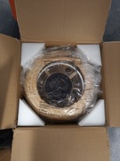 Lampa sufitowa z wbudowanym wiatrakiem na pilota 