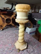 Unikatowa donica alabastrowa na postumencie – brąz/mosiądz, ok. 1920–1940