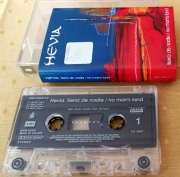 MC8Z. HEVIA - Tierra de nadie / no man's land